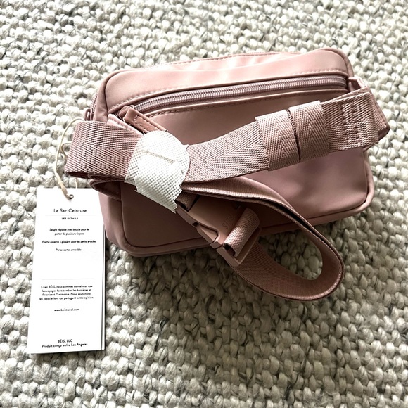 *NWT* BEIS The Belt Bag in Atlas Pink - Picture 7 of 8